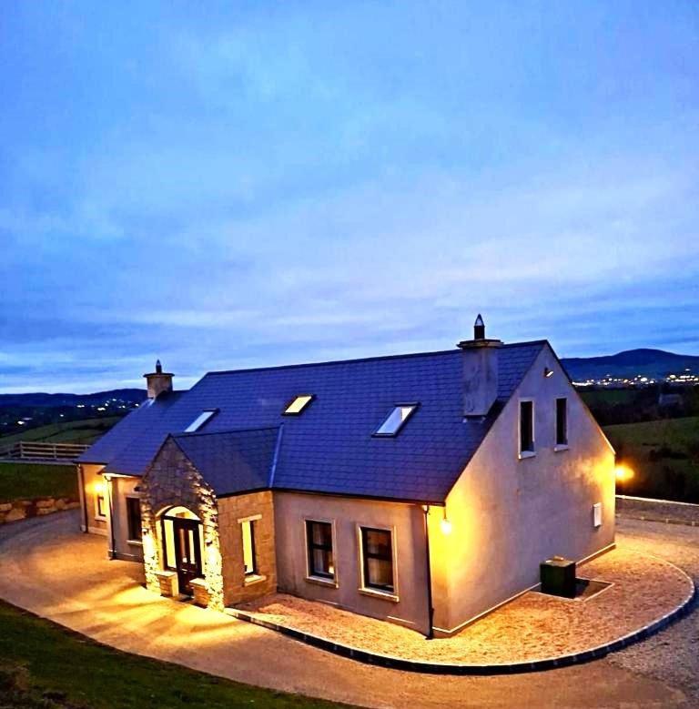Crohill Hideaway Villa นิวรี ภายนอก รูปภาพ